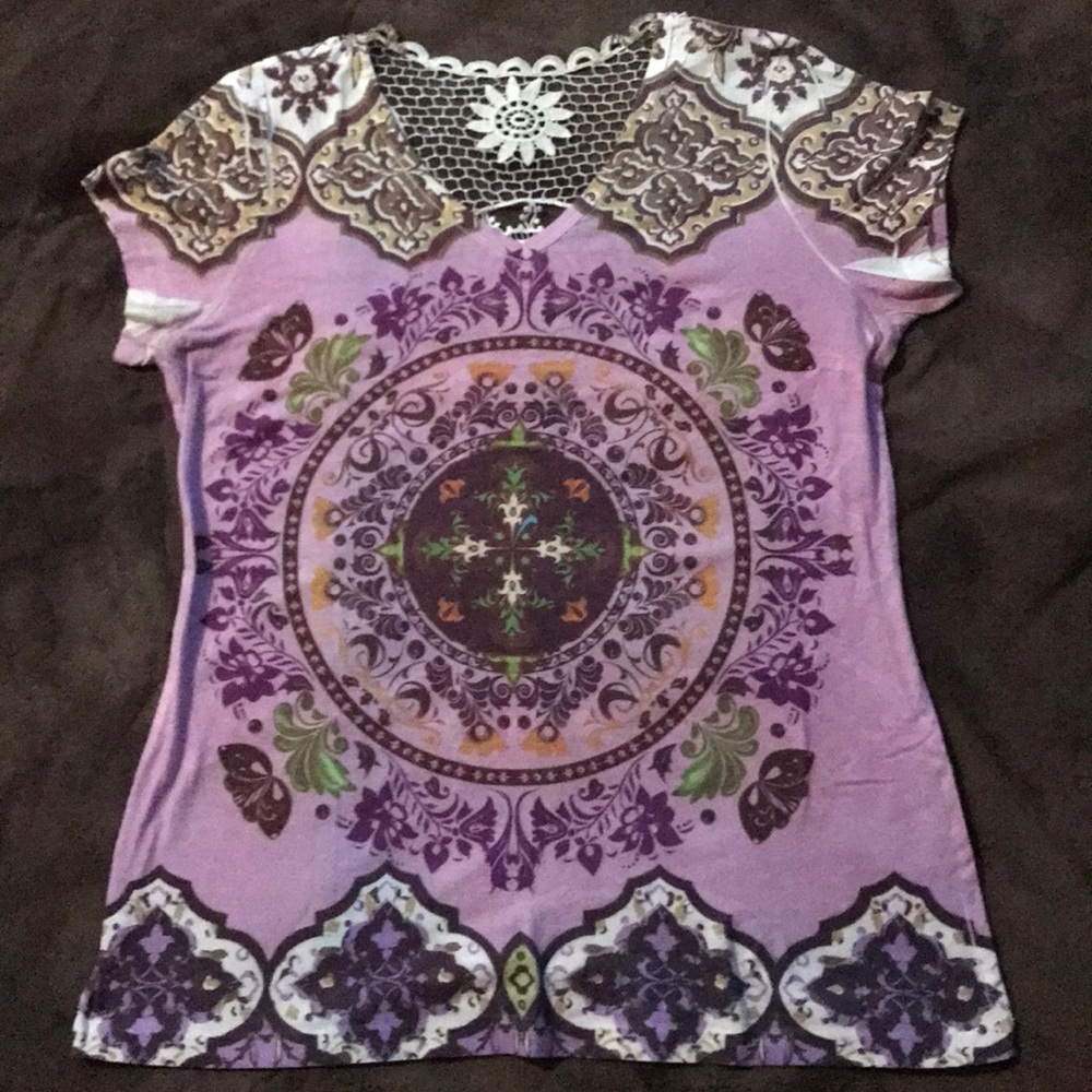 ❄️Lace Detail Purple T-shirt❄️